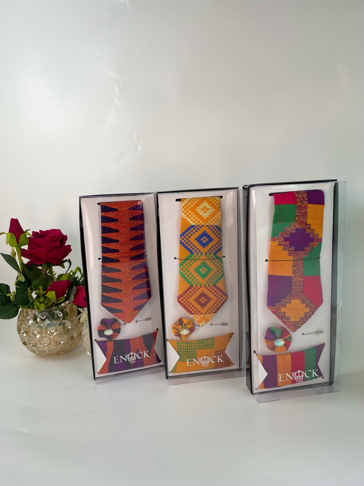 Kente flying set