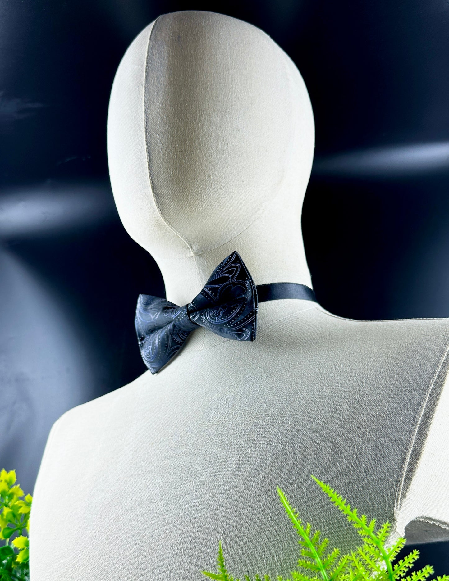 Paisley black Diamond pretied bow